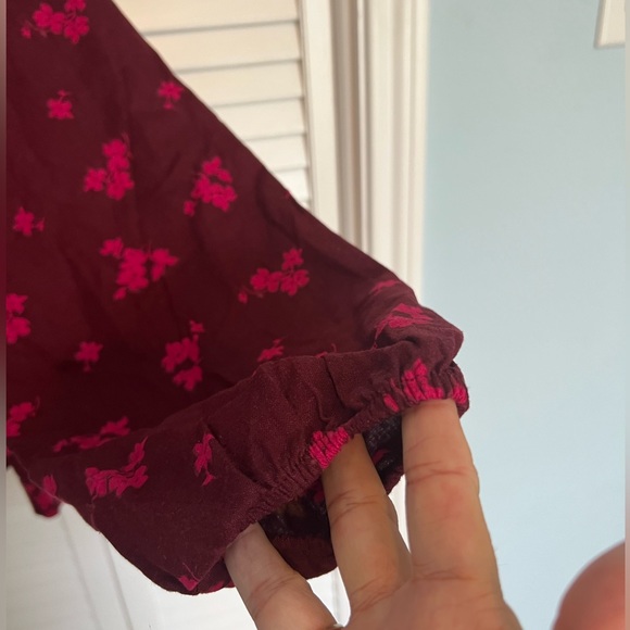 Universal Thread Top - Picture 7 of 8